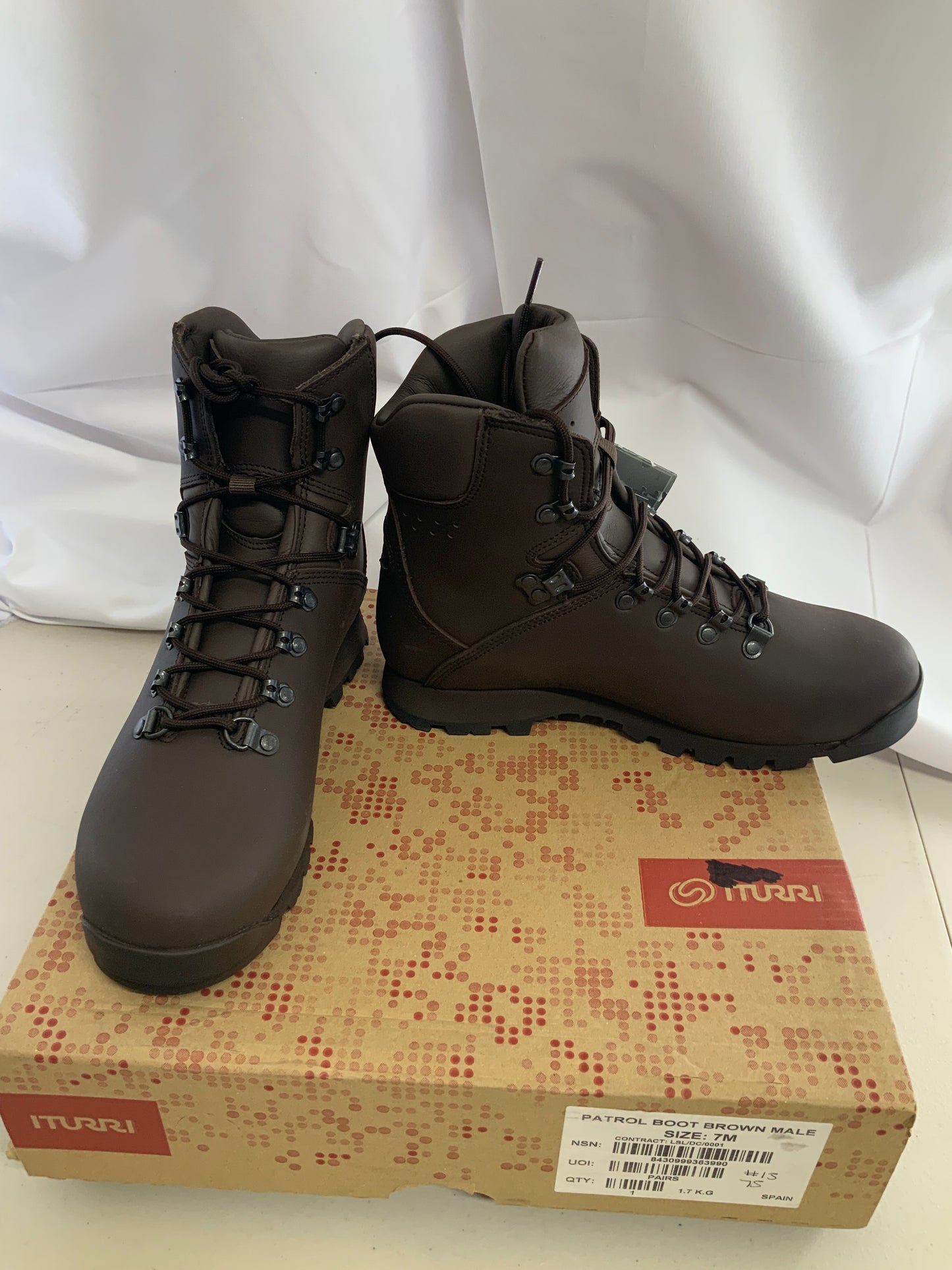 British Army Issued ITURRI size 7M male patrol boots BRAND NEW #13