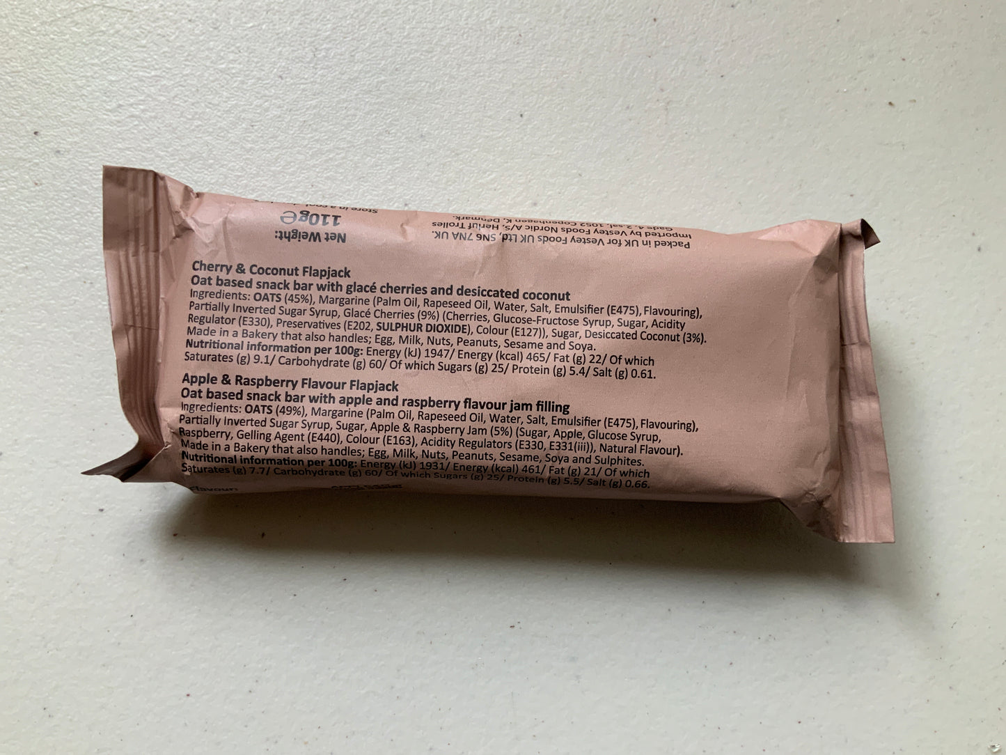 British Military Ration Pack Accessory -apple and raspberry Flapjack 110g