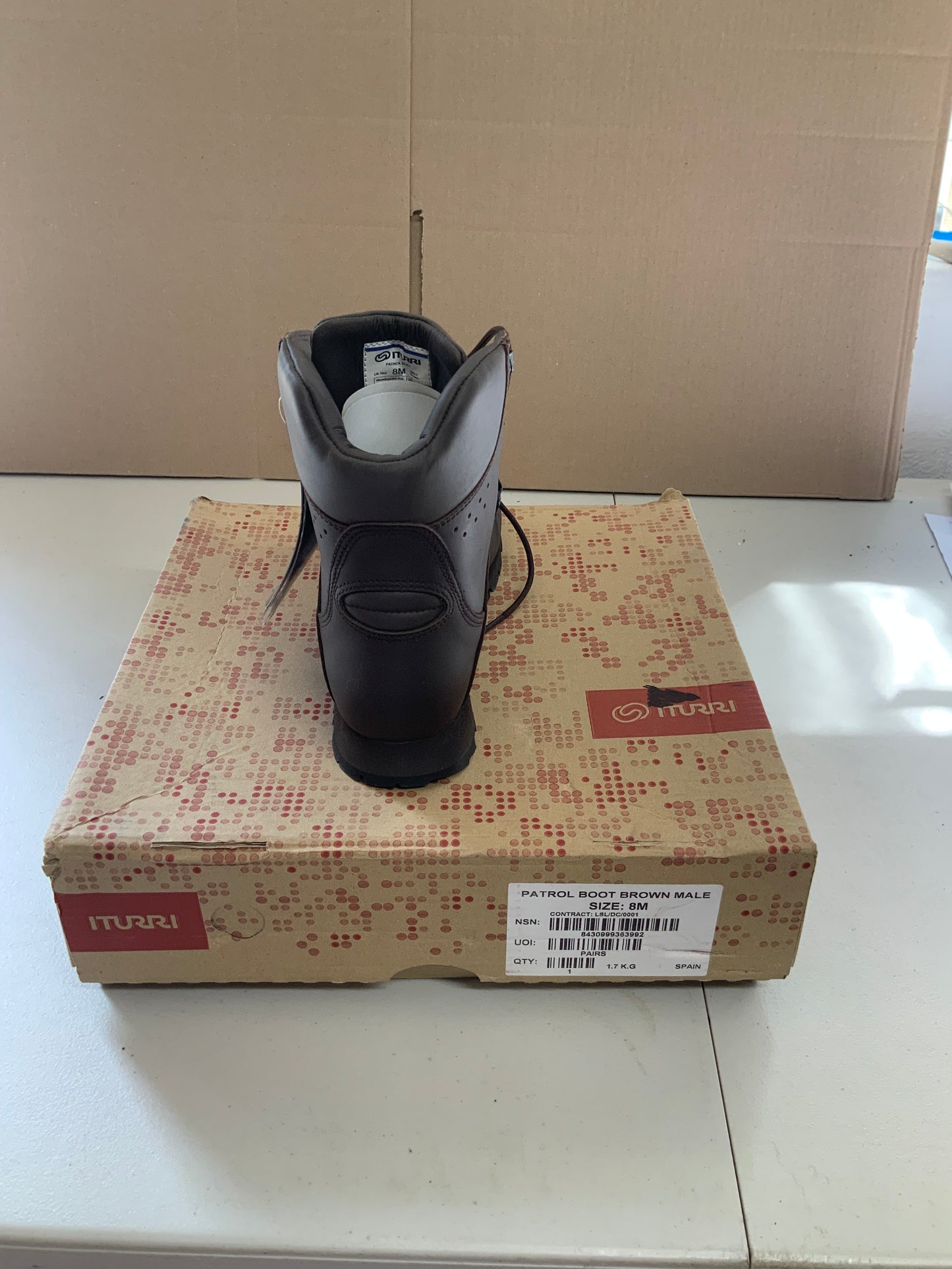 British Army Issued ITURRI size 8 male boots BRAND NEW