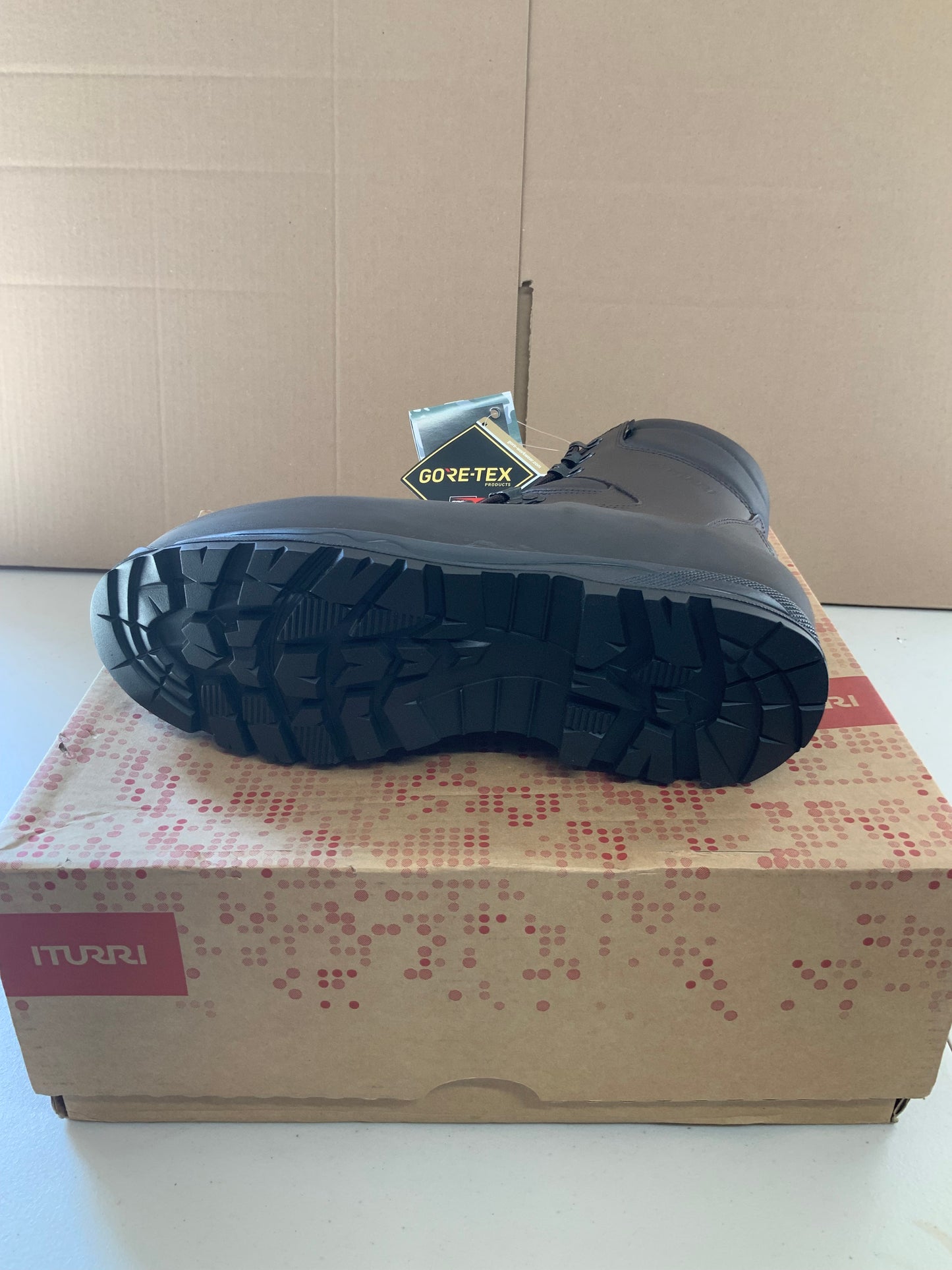British Army Issued ITURRI Size 8 Female boots BRAND NEW