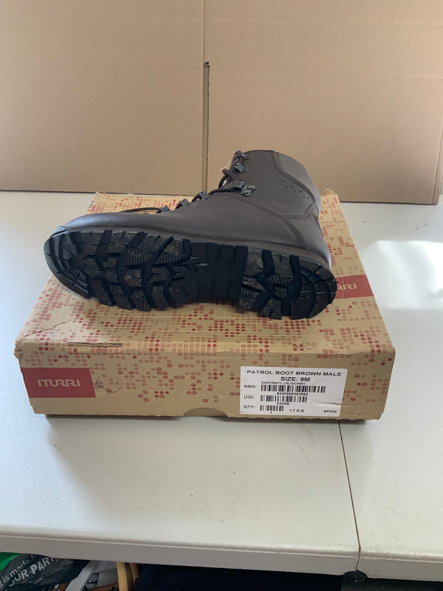 British Army Issued ITURRI size 8 male boots BRAND NEW