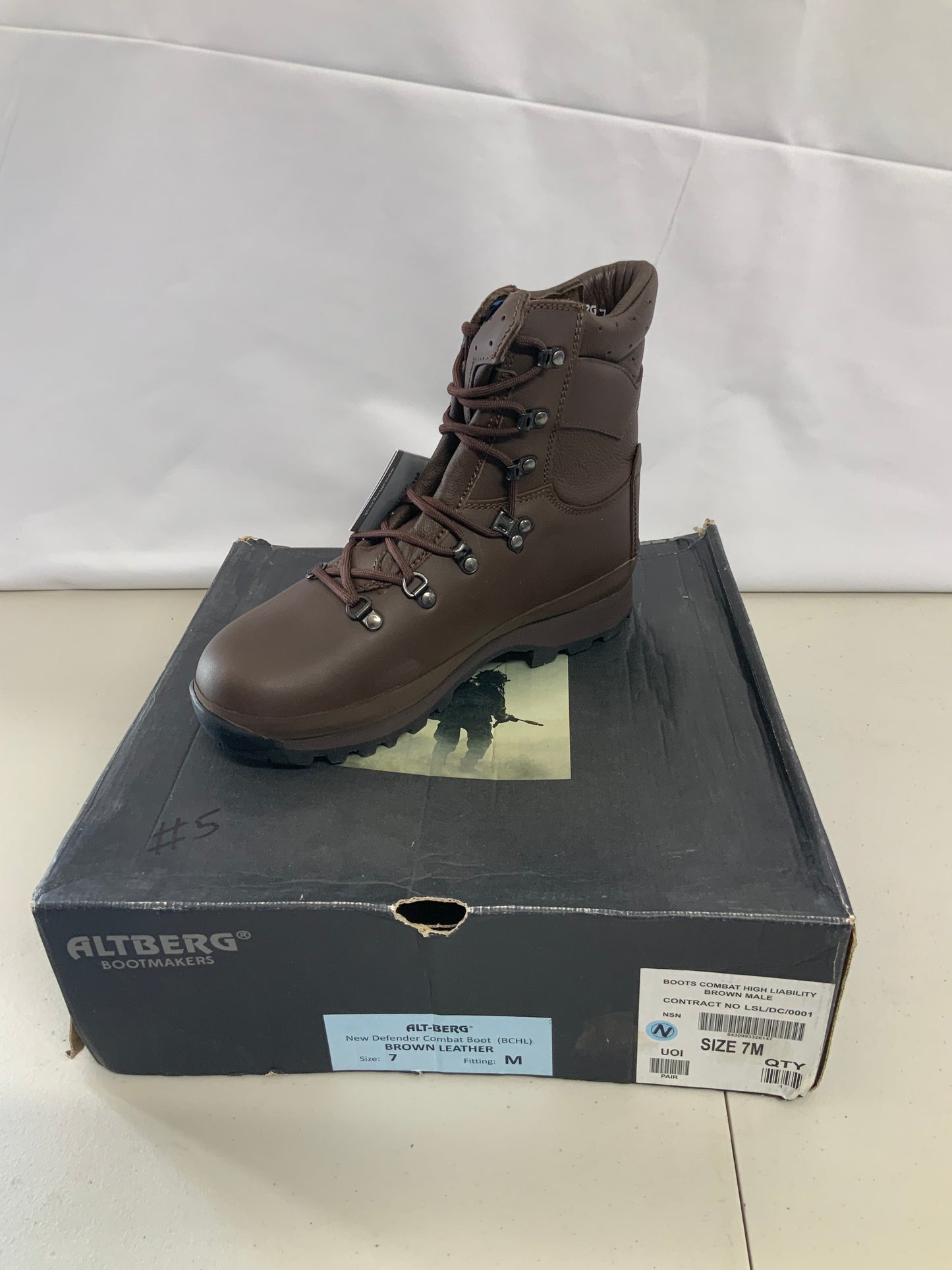 British Army Issued ALTBERG SIZE 7M MALE COMBAT BOOTS BRAND NEW #5